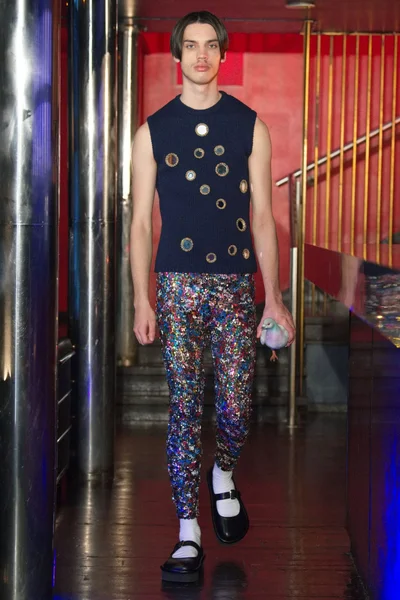 Look 46